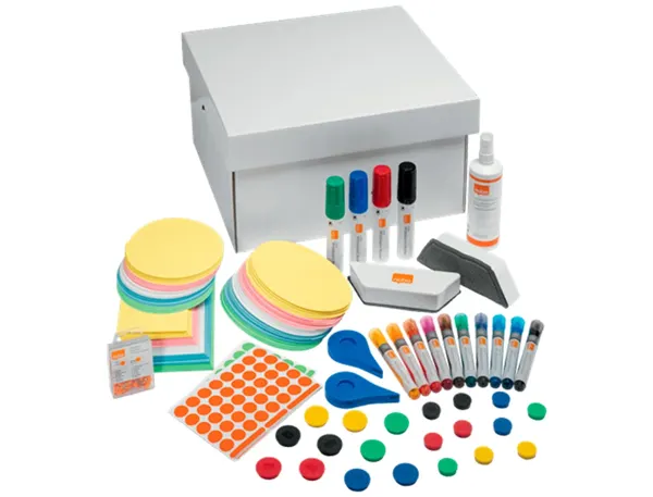 Kit d'accesoires tableau blanc esselte 10marqueurs     10aimants 32mm 2effaceurs     1spray nettoyage 2rubans — Non classé