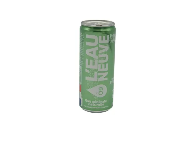 Eau mineral l'eau neuveágazefiee naturelle de montagne canette 33cl — Non classé